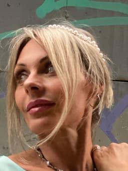 Necklace — Tiara
