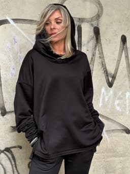 Hoodie — Black