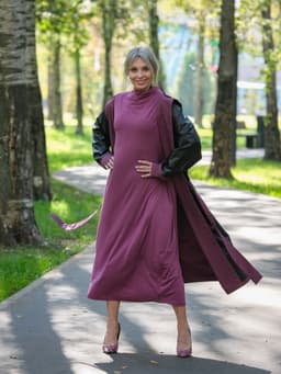 Hooded Raincoat with Belt — Cranberry