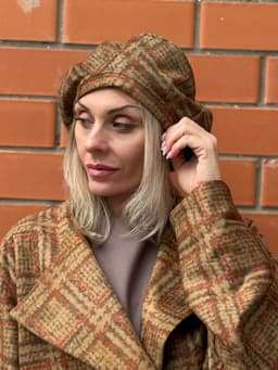 Beret — Plaid