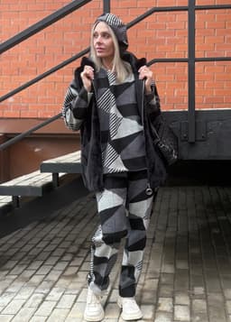 Creased Pants, Longsleeve & Sash Set — Black & White