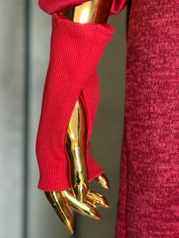 Ribbed Knit Arm Warmers — Red