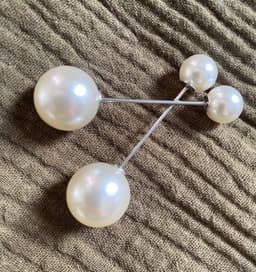 Piercing Brooch — Pearl (1 pc)