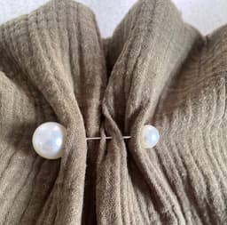 Piercing Brooch — Pearl (1 pc)