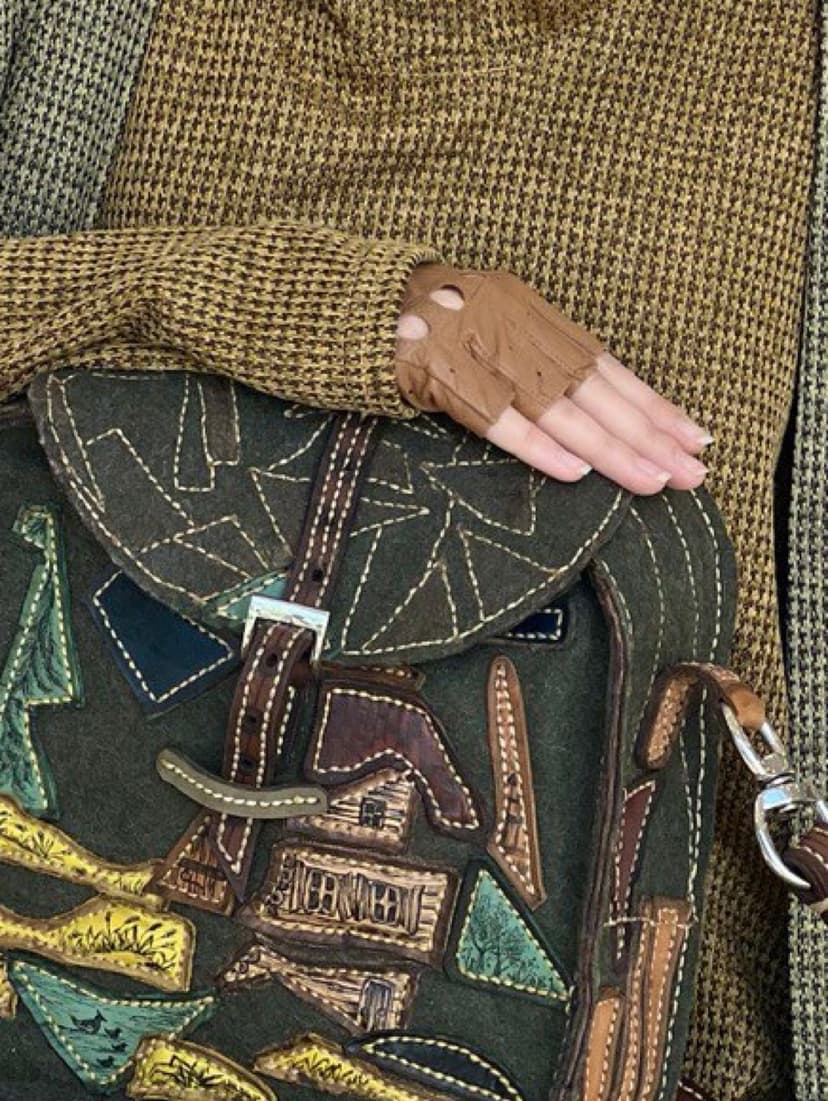 Gloves — Leather, Peach
