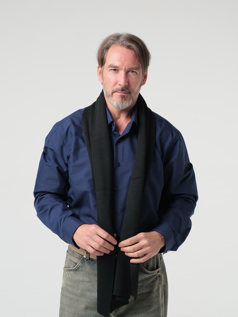 Knit Scarf — Black